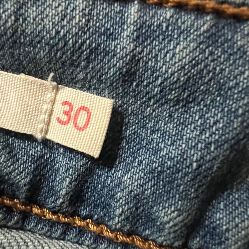 Levi’s low rise flare jeans - Picture 3 of 5